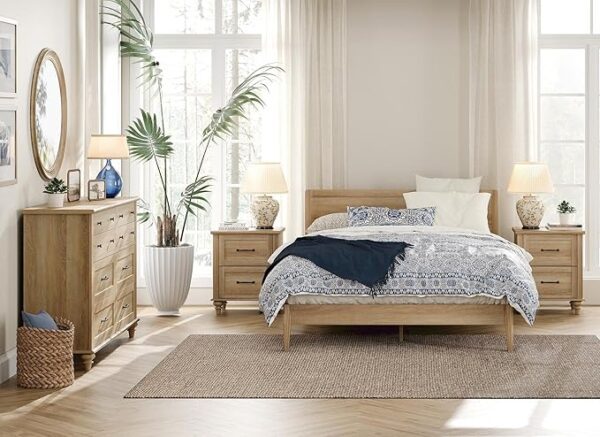 6-Piece Farmhouse Bedroom Set in White Oak with Bed & Storage